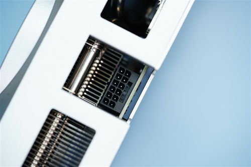 影驰rtx 4070 ti super金属大师显卡评测 16gb大显存 4k游戏很流畅